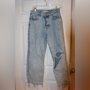 Zara distressed light wash straight leg jeans size 8